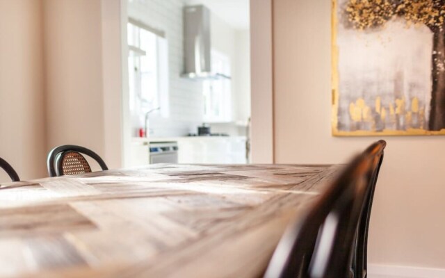 Sunny & Spacious Character Villa