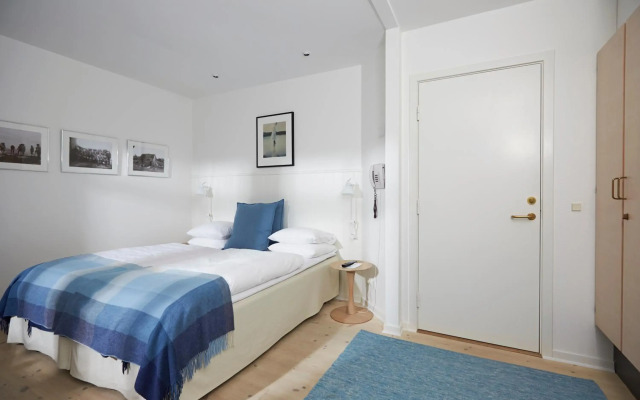 Ruths Hotel