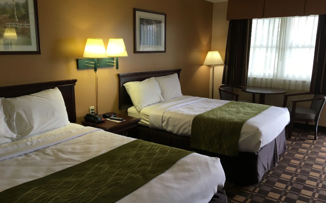 Cabot Inn & Suites
