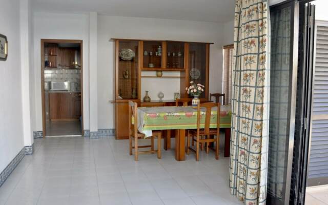 Comfortable Semi-detached in Vilamoura, 5 min From the Centre