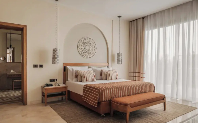 Sakhra  & Spa, Almaza Bay