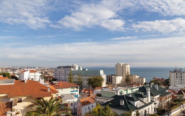 ALTIDO Exquisite 2-BR Apartment in Monte Estoril