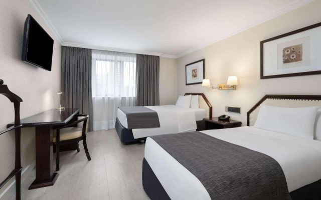 Wyndham Garden Santiago Kennedy
