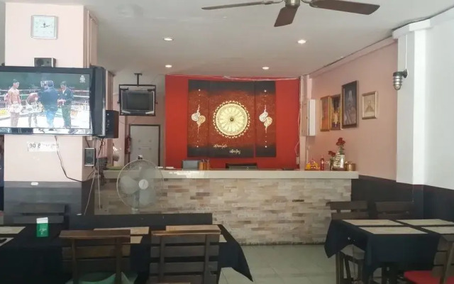 Malee Beach Guest House