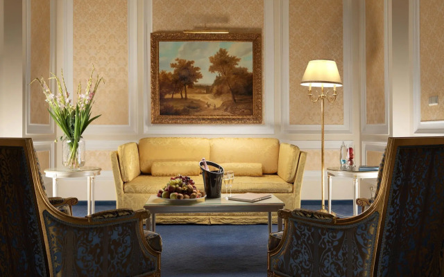 Savoy Westend Hotel