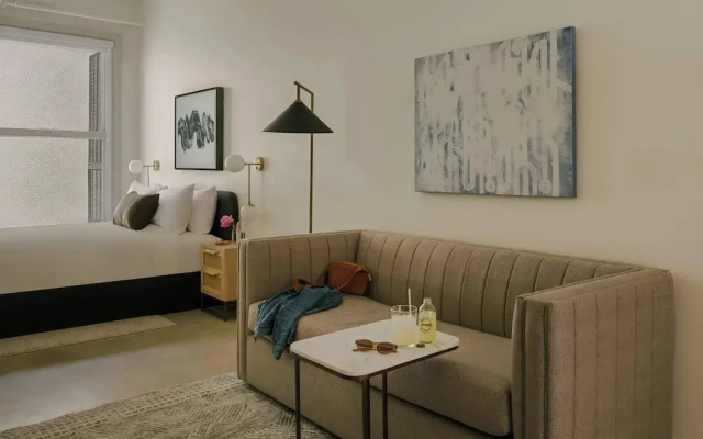 Sonder by Marriott Bonvoy The Craftsman Apartments Downtown LA