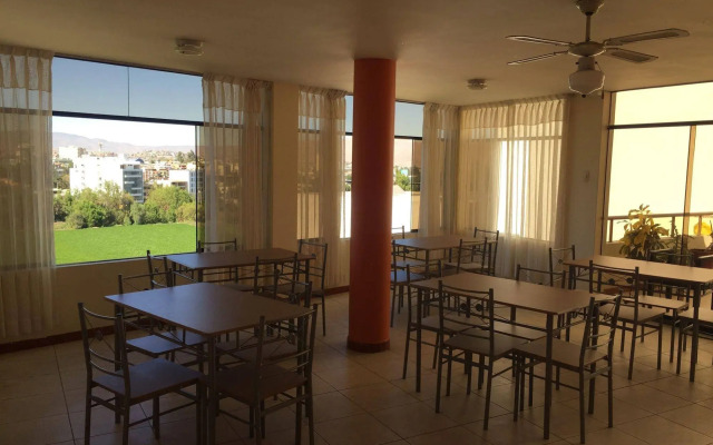Casa Mores Inn