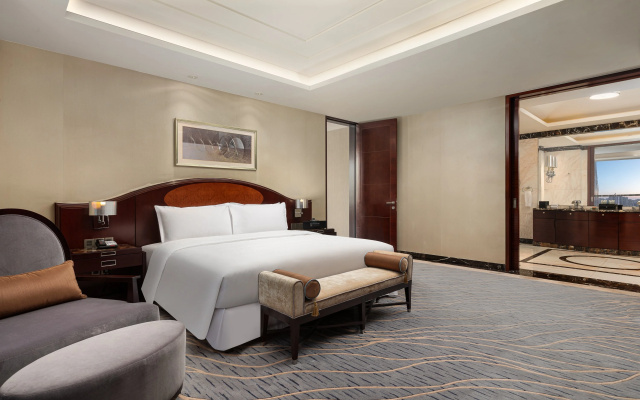 Crowne Plaza Tianjin Binhai Center by IHG – Guest Rooms – Tianjin