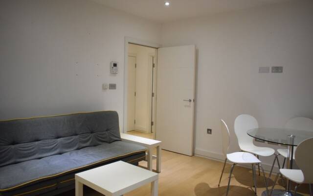 Modern 1 Bedroom Apartment Near Homerton