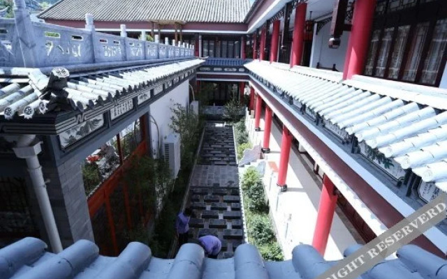 Dingfeng Manor Hotel
