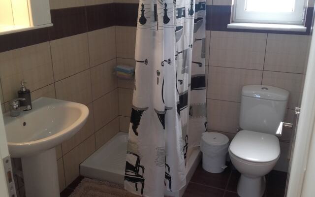 Iros Sea View Apartments