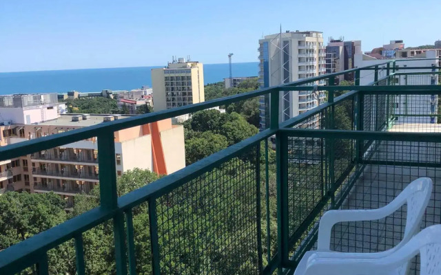 Sunny Varshava Hotel