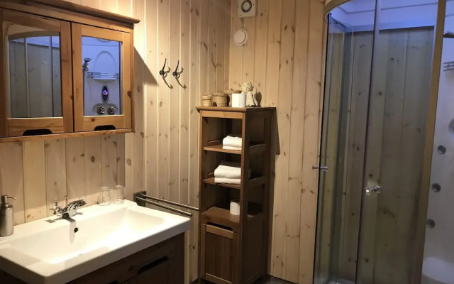 Dalen Bed & Breakfast