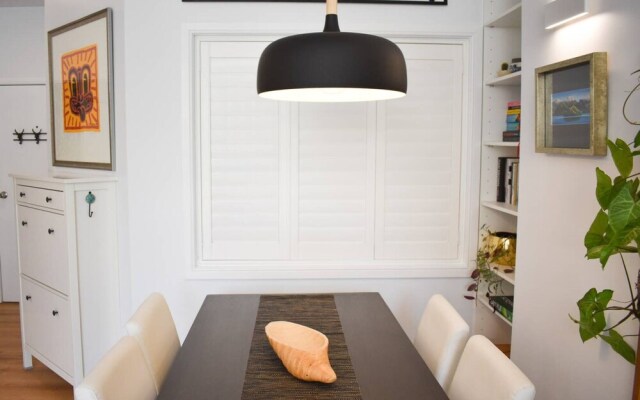 Gorgeous & Serene 1 Bed Abode With Garden