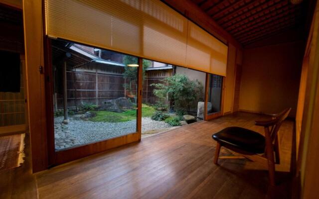 SUKIYA-zukuri Suehiro