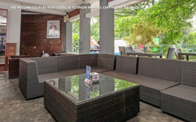 ZEN Rooms near Stasiun Kota Baru