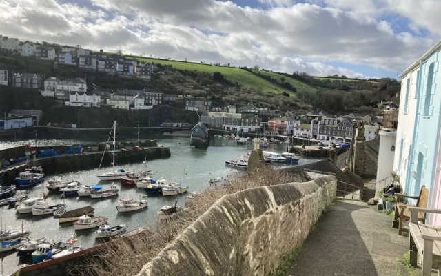 Mevagissey Holiday Home - sea View and Parking