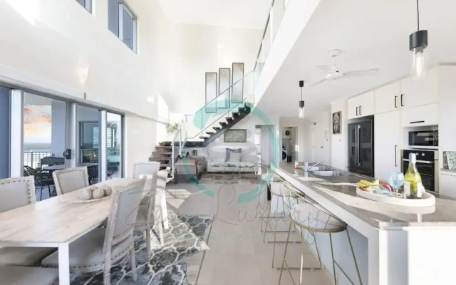 Pinnacle Penthouse Ambience Views Pool Gym
