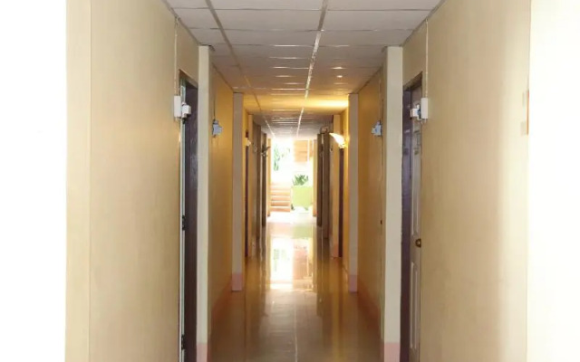 Tipsiri Place by OYO Rooms