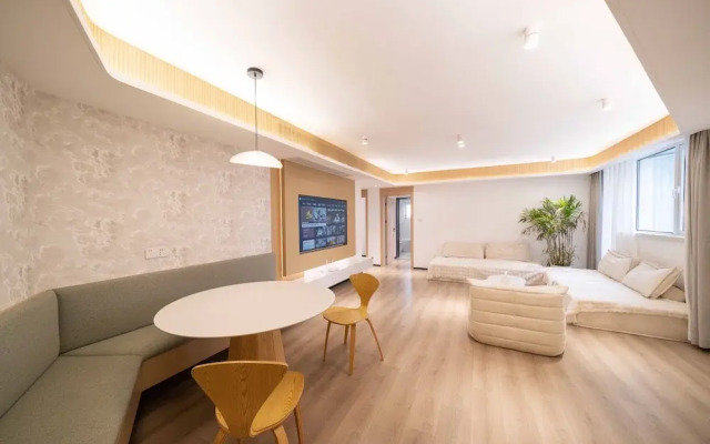 ZHome-Modern 3 bedrooms apartment