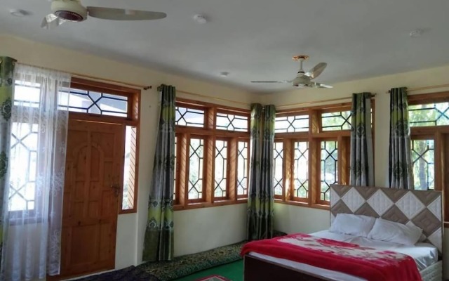 Hikal Guest House