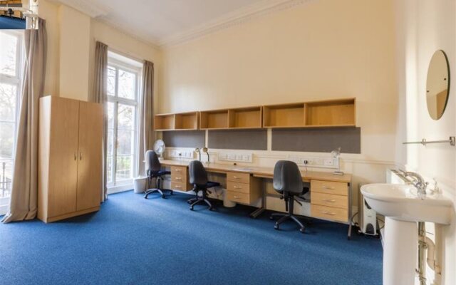 LSE Passfield Hall - Campus Accommodation