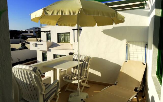 Apartment Los Zafiros in Puerto del Carmen Aircond & Wifi & Dishwasher