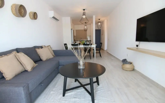 Phaedrus Living: Seaside Luxury Flat Limnaria 153