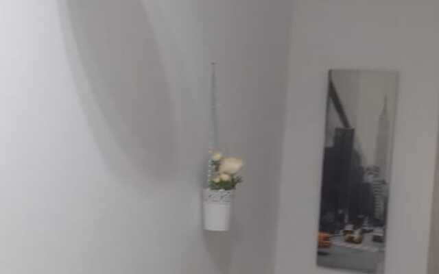 All around You -Tutto Intorno A Te