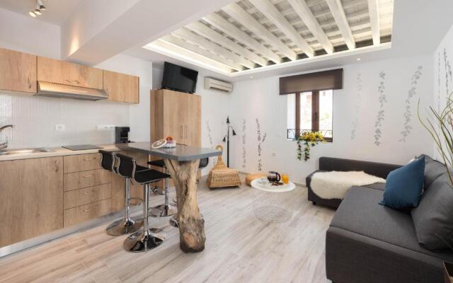 Lindos Citrin Suites