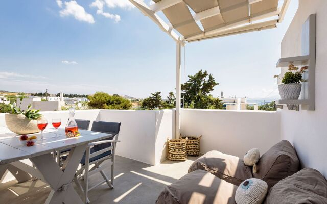Blue Waves Suites And Apartments Paros