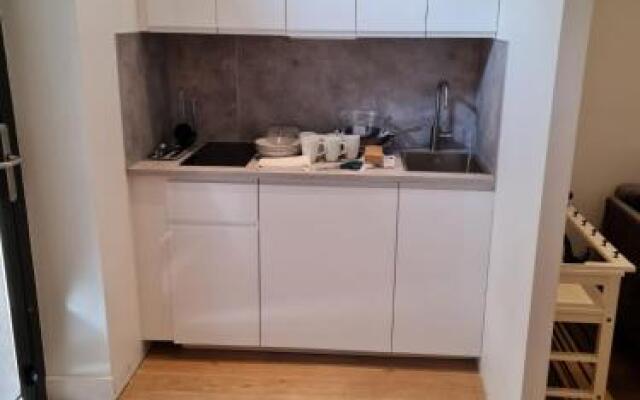 Melt Guest House