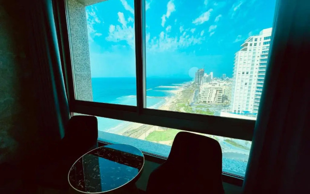 Carmel Luxury Apartments