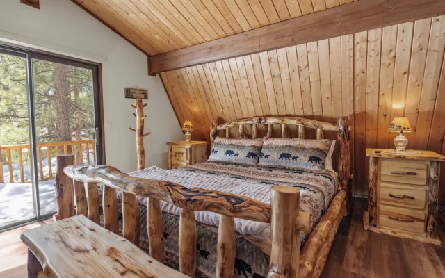 Ivvy Bear Lodge
