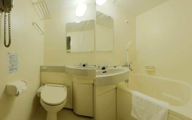 Oyo 44595 New World Hotel