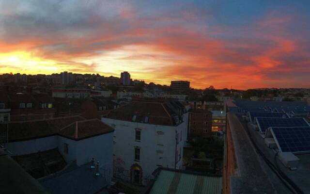2 Bedroom City Centre Penthouse