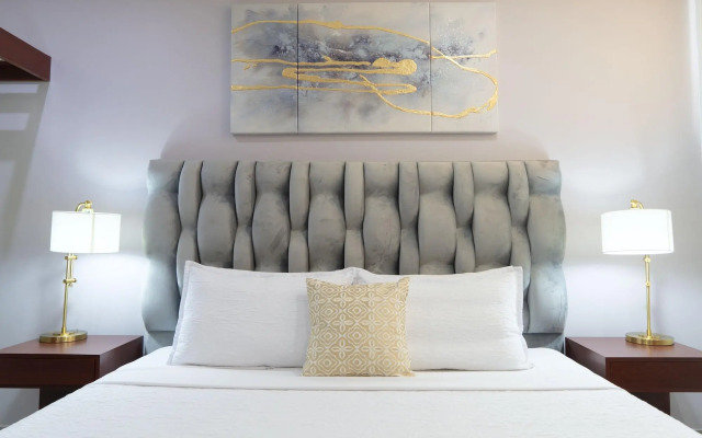 Victoria City Hotel