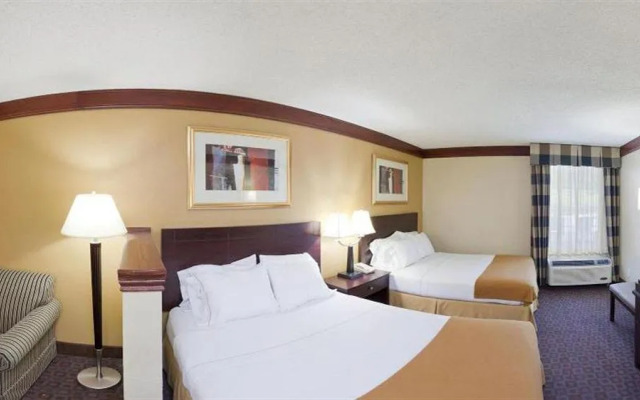 Holiday Inn Express Tahlequah
