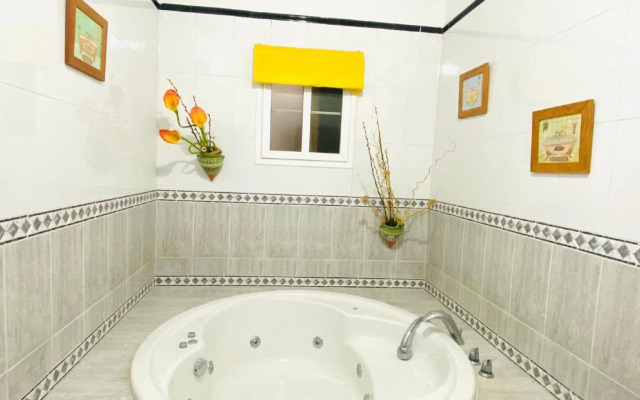 Tasteful holiday home in Adeje with hot tub