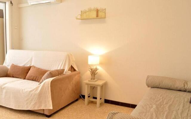 Appartement Le Lavandou, 1 pièce, 4 personnes - FR-1-251-299