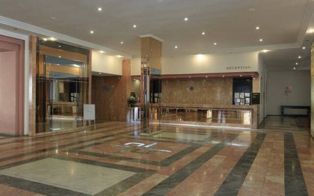 Izethan Hotel