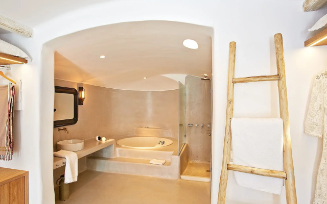Mykonos Blu, A Grecotel Resort to Live