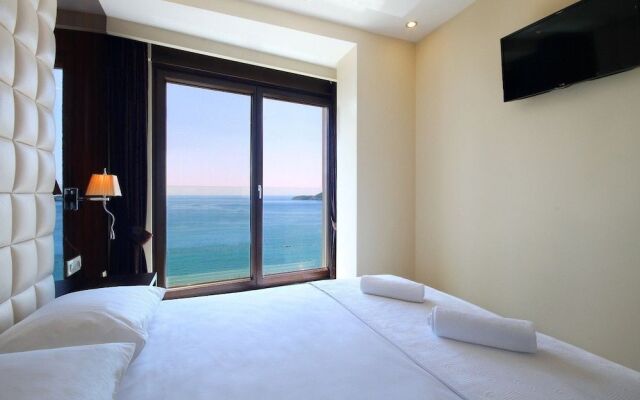 Hotel Shine