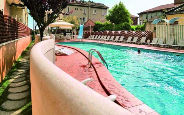 Hotel Rosalba Resort