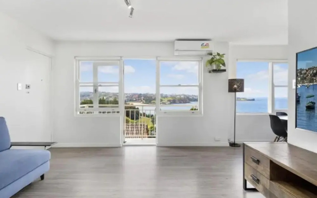 SurfSide Escape in Coogee