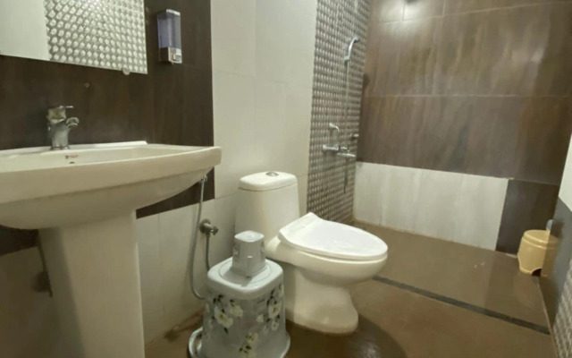 AL MANAL 203 Service Apartments 3BHK