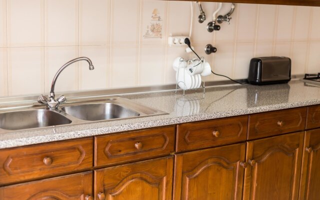 A10 - Windmill Park 1 Bed With Pool