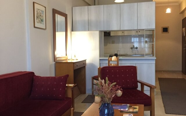 Idiston  Rooms & Suites