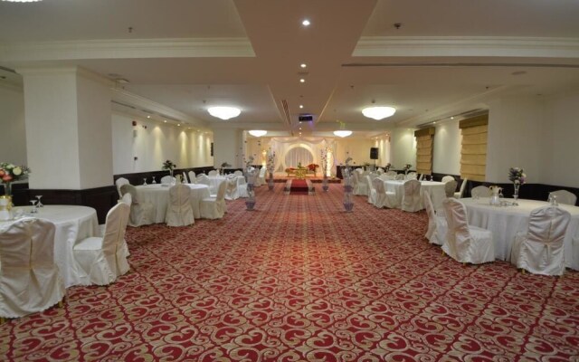 Grand East Hotel