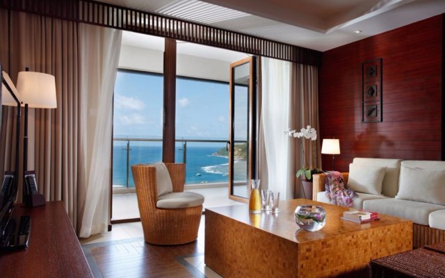 Serenity Coast All Suite Resort Sanya